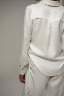 LORA WHITE